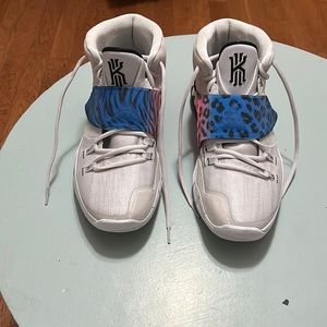 Kyrie Irving Hightop Basketball Shoes